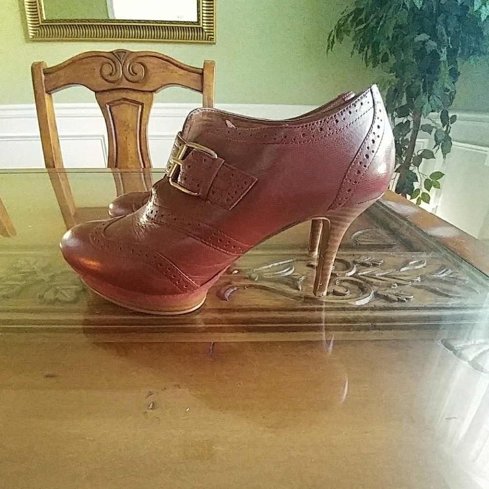 Nine West